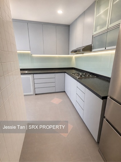 Blk 877 Yishun Street 81 (Yishun), HDB Executive #598704061